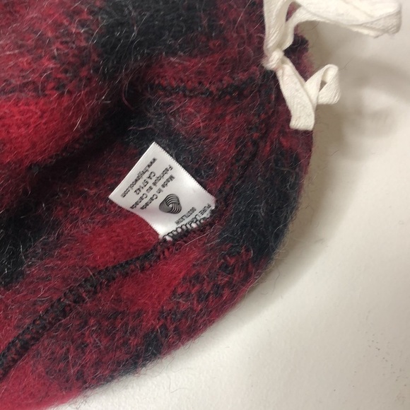 Freyja Wool Plaid Pom Pom Hat Red Grey